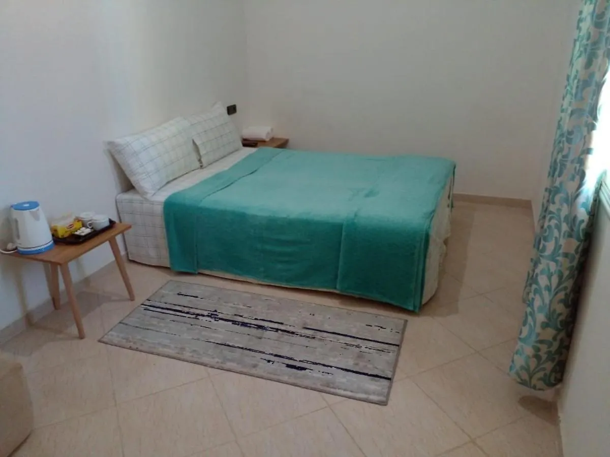 Dar Ziyad Airport Bed & Breakfast Nwacer